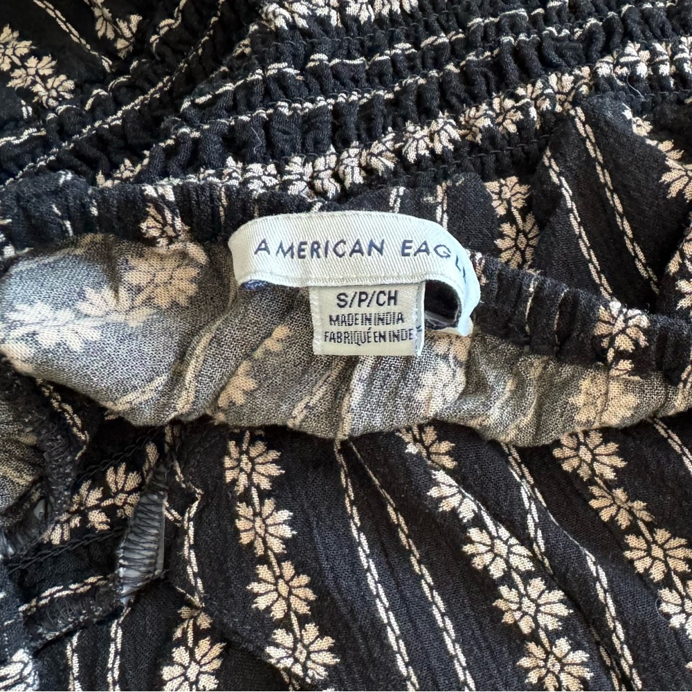 American Eagle Floral striped halter cropped jumpsuit small - Picture 11 of 13